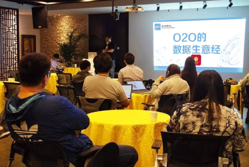 外賣O2O平臺(tái)大蝦來(lái)了  揭秘“大蝦來(lái)了”O(jiān)2O的數(shù)據(jù)生意經(jīng)