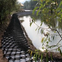 鹽城伸縮自如河道護坡護岸蜂巢約束系統