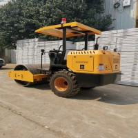 熱銷大型壓路機工程地基壓實機座駕式壓路機