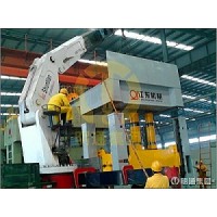 為合肥某公司提供油壓機拆卸安裝服務