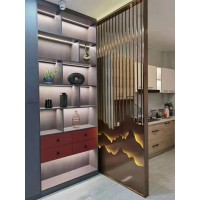 家裝客廳金屬隔斷