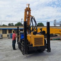 直銷履帶式氣動水井鉆機 鉆孔快氣動水井鉆機